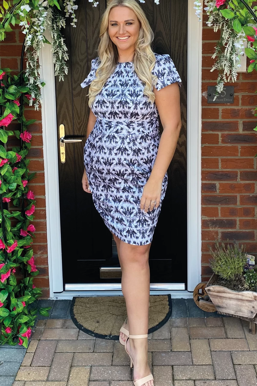 Closet Curves Ivory Chelsea Tulip Dress 3 Closet Curves Ivory Chelsea Tulip Dress