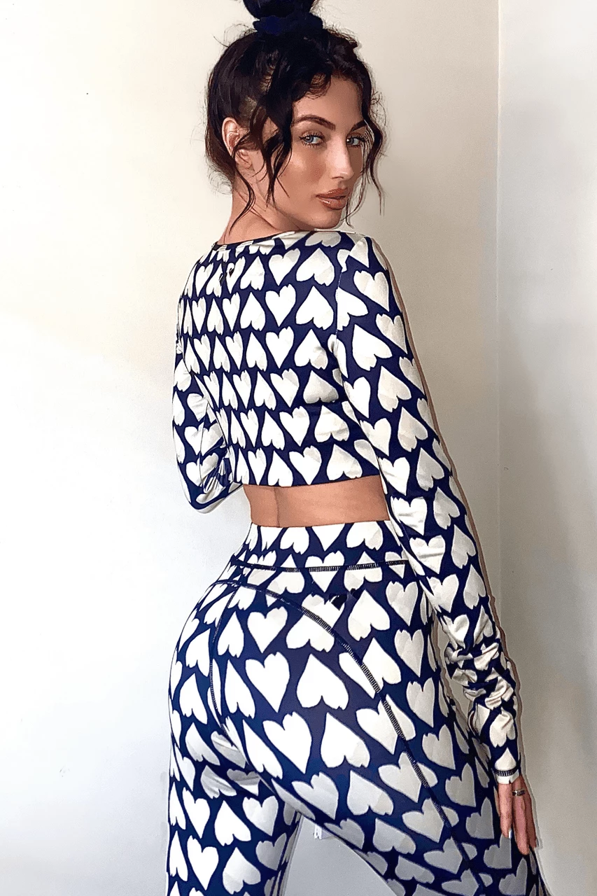 Closet London Black And White Heart Print Long Sleeve Crop Top 6 Closet London Black And White Heart Print Long Sleeve Crop Top - Image 4