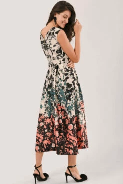 Closet London Peach & Cream Floral Midi Dress -Closet London Popular Shop D5698 DSC 5811 1 12885.1576601135
