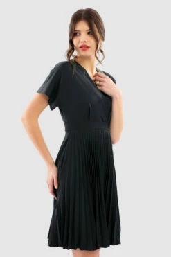 Closet London Petite Black Kimono Pleated Dress -Closet London Popular Shop D6438 Emerald DSC 7116 98680.1649759340.1280.1280 45763 02542.1675960931