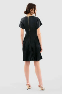 Closet London BlackPetite Kimono Pleated Dress -Closet London Popular Shop D6438 Emerald DSC 7127 12630.1649759386.1280.1280 58640 29968 08675.1696597637