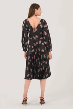 Closet London Black V-Neck Pleated Floral Print Dress -Closet London Popular Shop D6488 DSC 4688 72054.1605698528