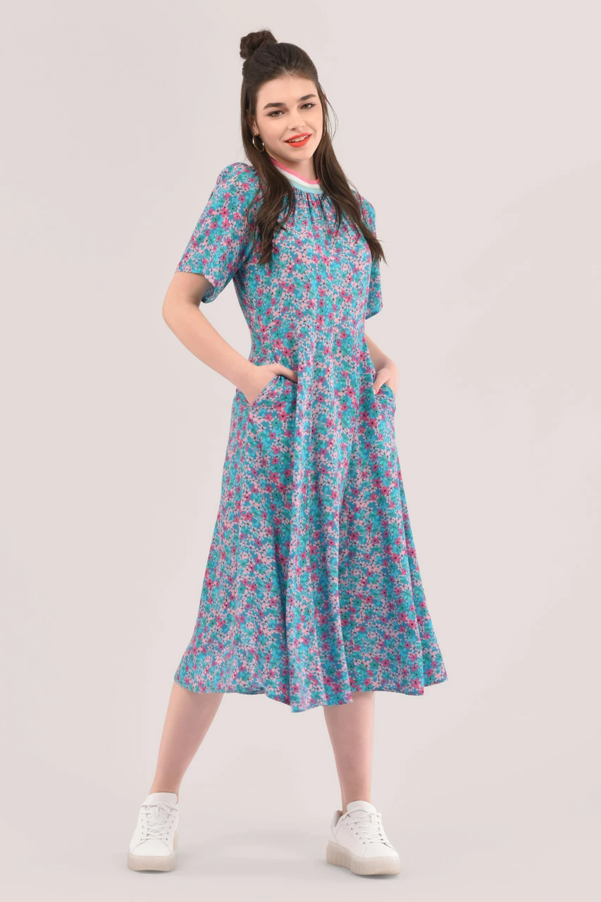Closet London Blue Print Rib Neck Full Skirt Dress 3 Closet London Blue Print Rib Neck Full Skirt Dress