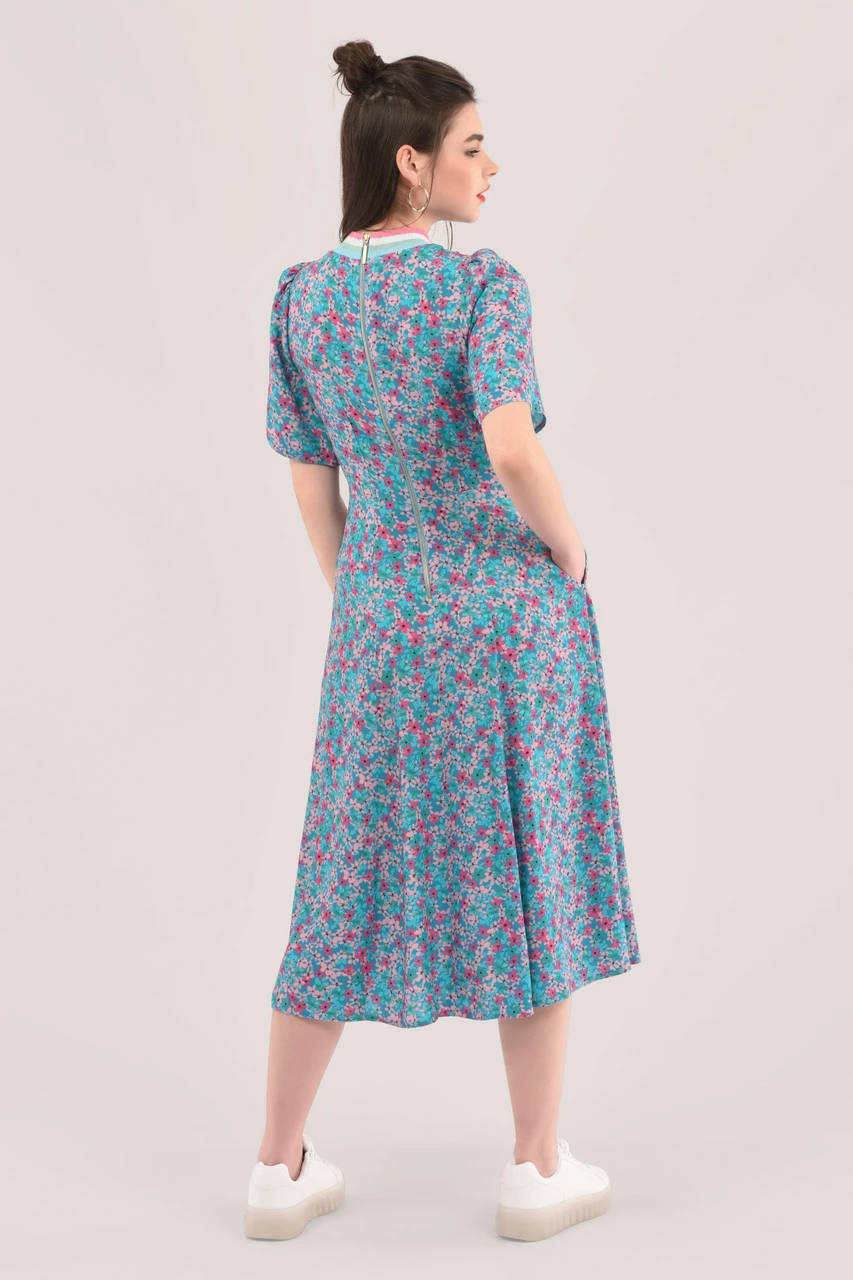 Closet London Blue Print Rib Neck Full Skirt Dress 6 Closet London Blue Print Rib Neck Full Skirt Dress - Image 4