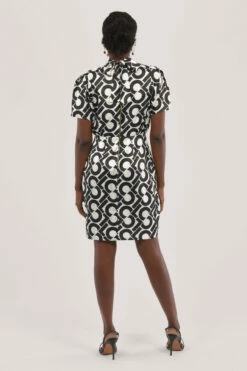 Closet London Monochrome Pleated Wrap Print Dress -Closet London Popular Shop D6887 DSC 7116 87015.1612530752