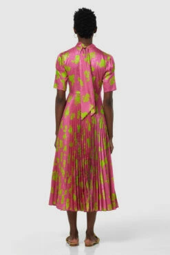 Closet London Pink High Neck Floral Pleated Midi Dress -Closet London Popular Shop D7932 20211026 Closet London 1177 21230.1647277878