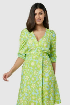 Closet London Lime Green Floral Print Gathered Raglan Wrap Dress -Closet London Popular Shop D8030 20211026 Closet London 0491 77931.1647277548