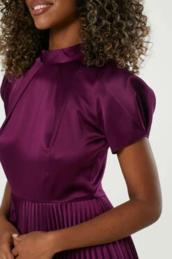 Closet London Burgundy Pleated Midi Dress 9 Closet London Burgundy Pleated Midi Dress -Closet London Popular Shop D8256 20211130 Closet 0215 3 87160.1659627563