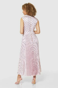 Closet London Soft Pink Twist Detail Pleated A- Line Dress 11 Closet London Soft Pink Twist Detail Pleated A- Line Dress -Closet London Popular Shop D9099 SOFT PINK 71548 81186.1677162785