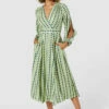 Closet London Lime Green Full Skirt Wrap Dress -Closet London Popular Shop D9177 20220830 Closet London 34186 17081.1677165430