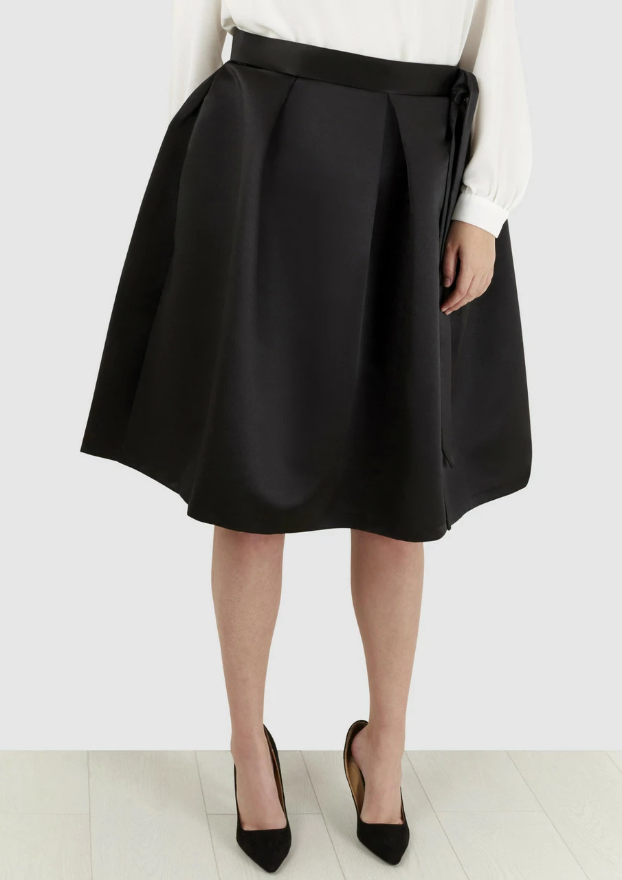 ClosetLondon CurvesSatin Skirt 5 ClosetLondon CurvesSatin Skirt - Image 3