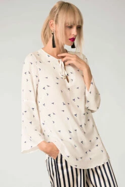 Closet London White Flared Sleeve Tunic Top -Closet London Popular Shop b3858 dsc 6317 81345.1653923354