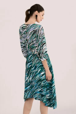 Closet London Green Animal Print Hanky Hem Dress -Closet London Popular Shop d5233 dsc 5805 07830.1566151055