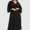 Closet London Curves Black V-Neck Puff Sleeve Midi Dress